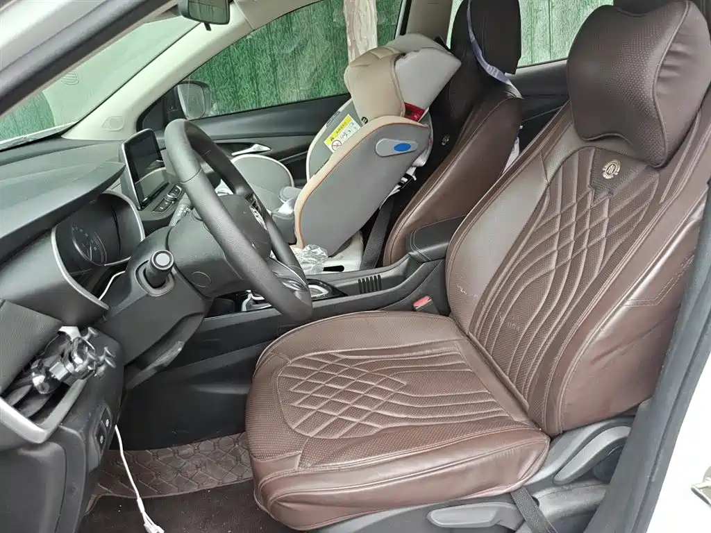 Buick Encore 2021 332T CVT Elite фото 8