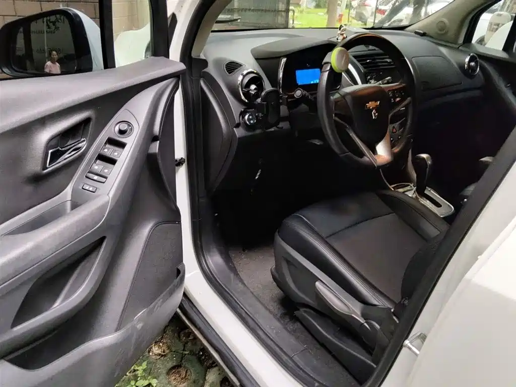 Chevrolet Trax 2014 1.4T Automatic 2WD Luxury фото 13
