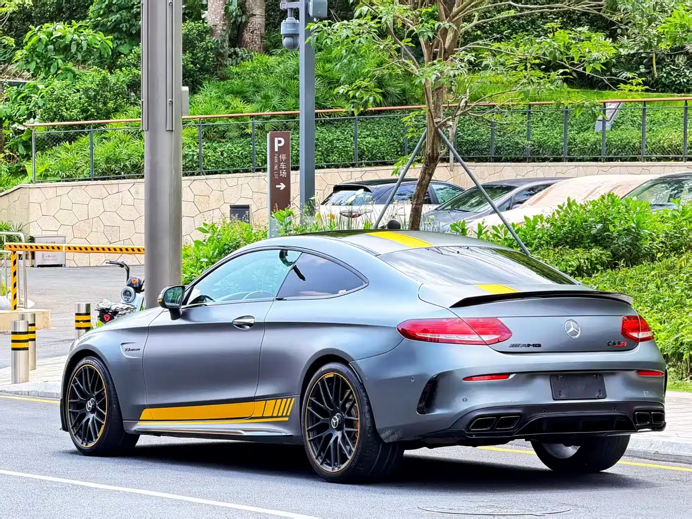 Mercedes-Benz C-Class AMG 2016 AMG C 63 S Coupe Limited Special Edition фото 4