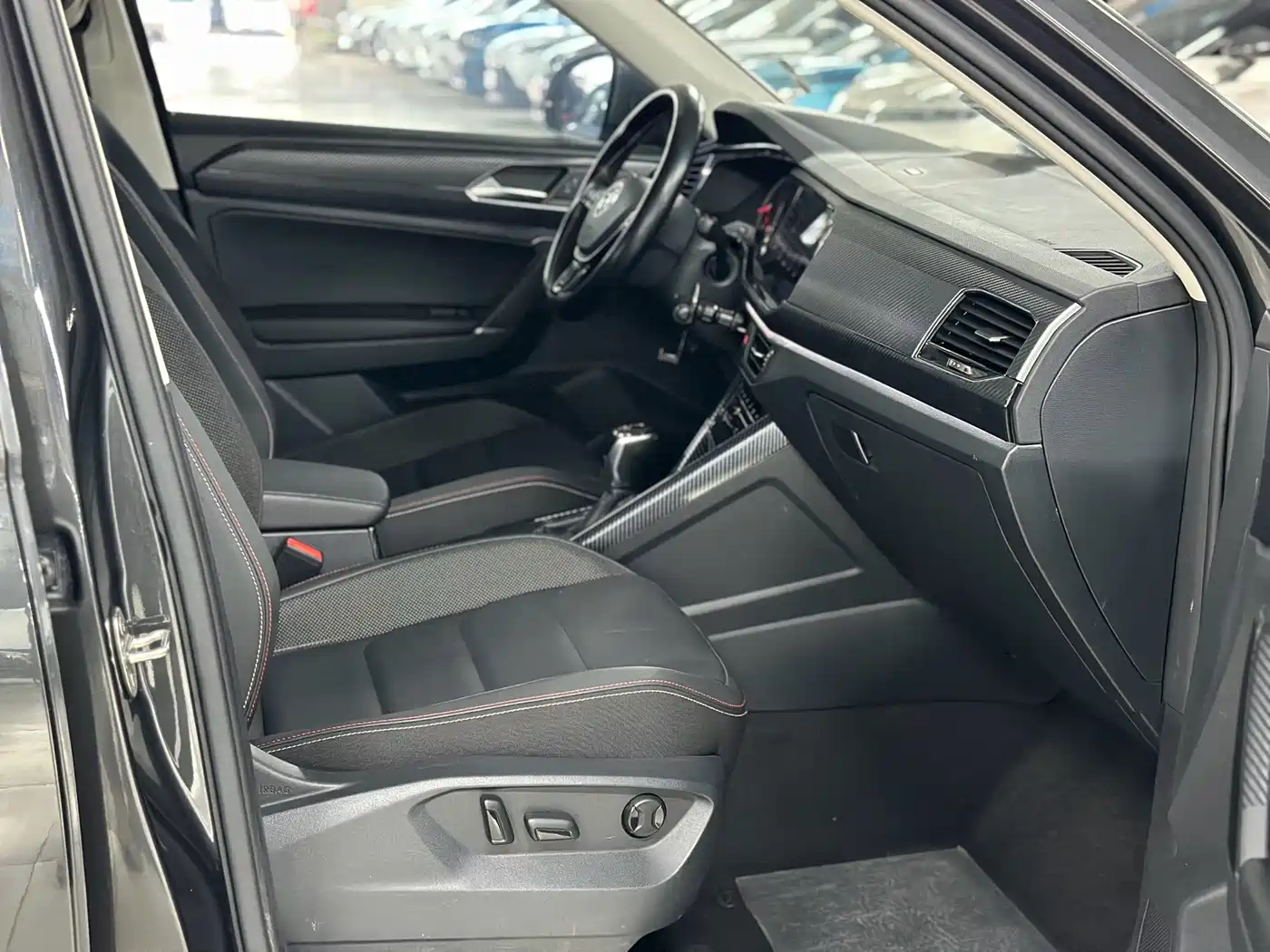Volkswagen Tayron 2020 280TSI 2WD Luxury Smart Edition фото 11
