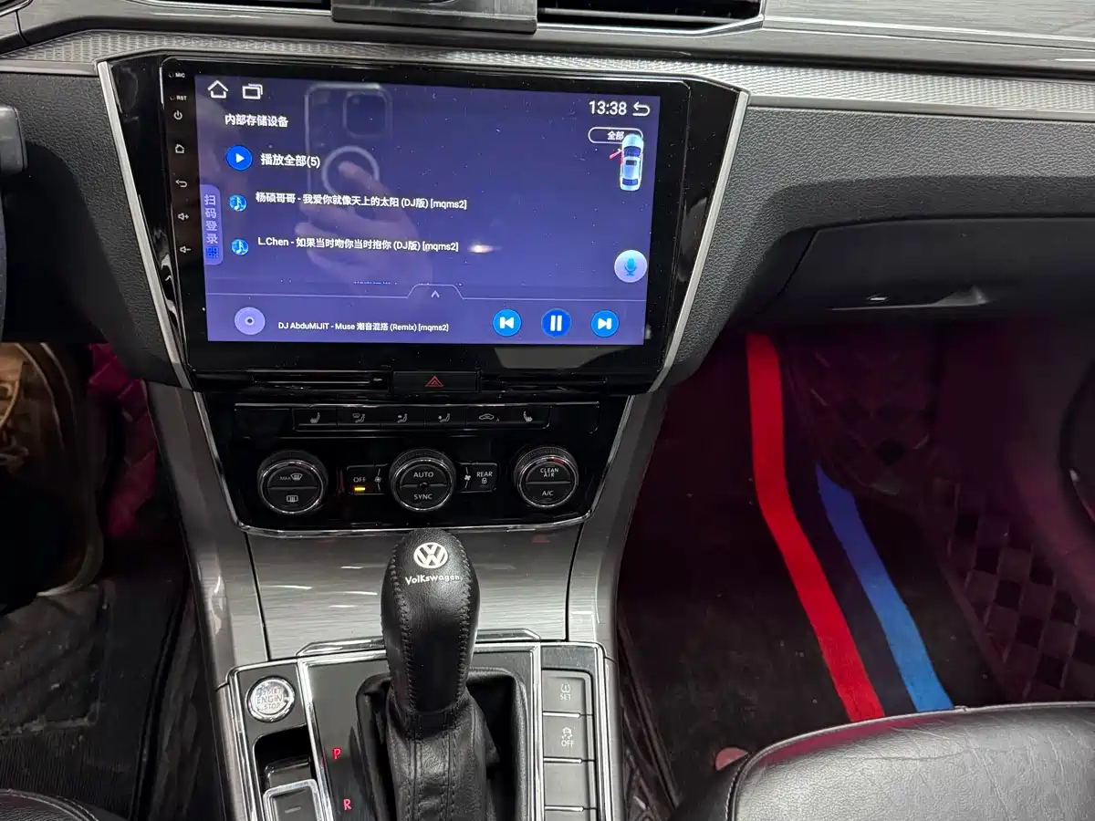 Volkswagen Passat 2017 330TSI DSG Prestige фото 12