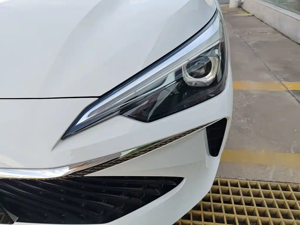 Roewe i5 2025 2023 1.5L CVT Luxury Edition