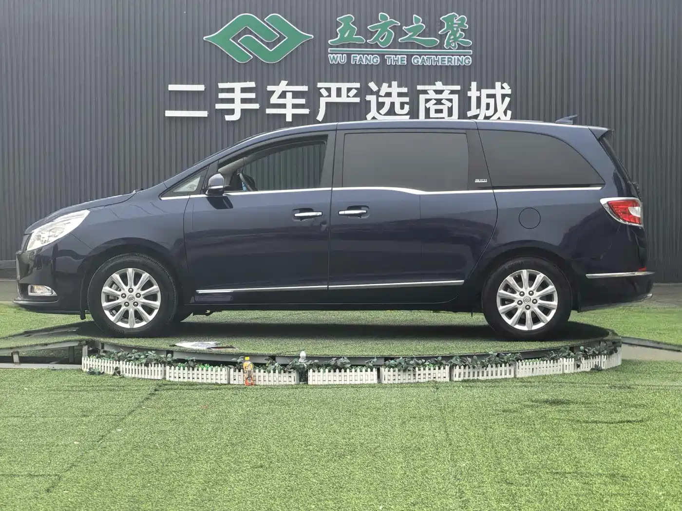 Buick GL8 2011 3.0L XT Luxury Business Flagship фото 22