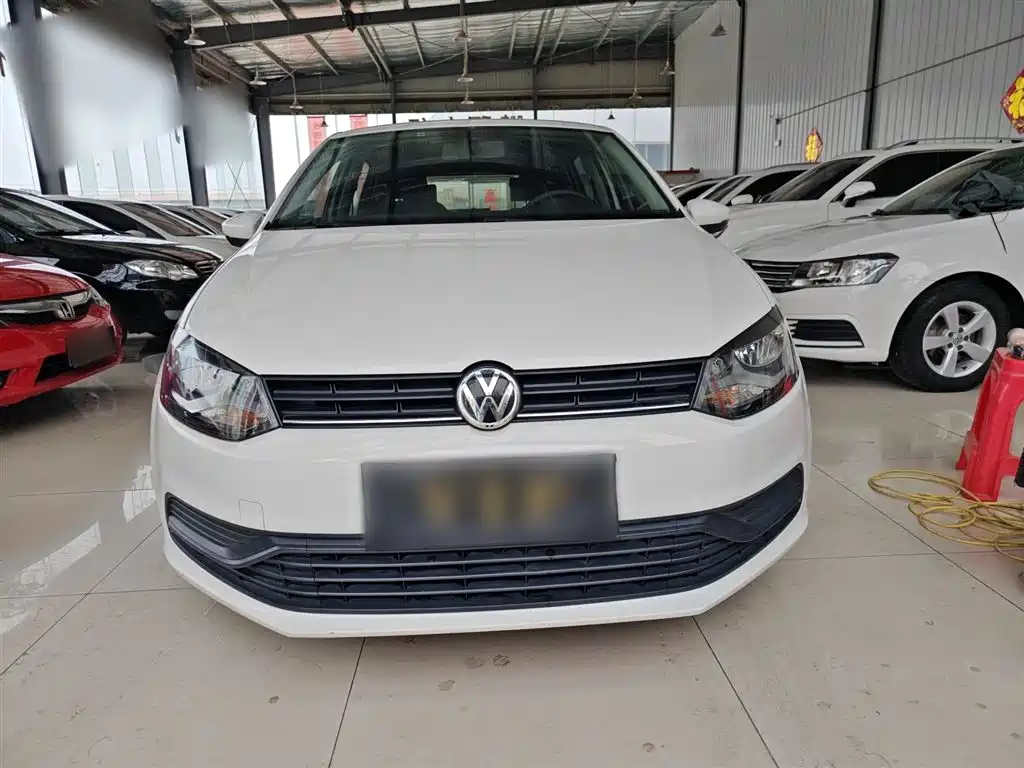 Volkswagen Polo 2016 1.4L Manual Trend фото 3