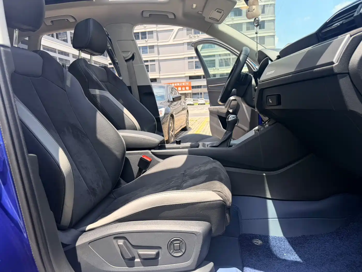Audi Q3 2022 35 TFSI Fashion Dynamic фото 12