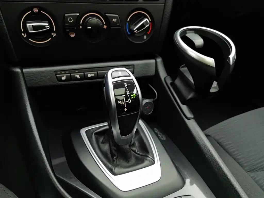 BMW X1 2015 Model sDrive18i Fashion Advanced Edition фото 13
