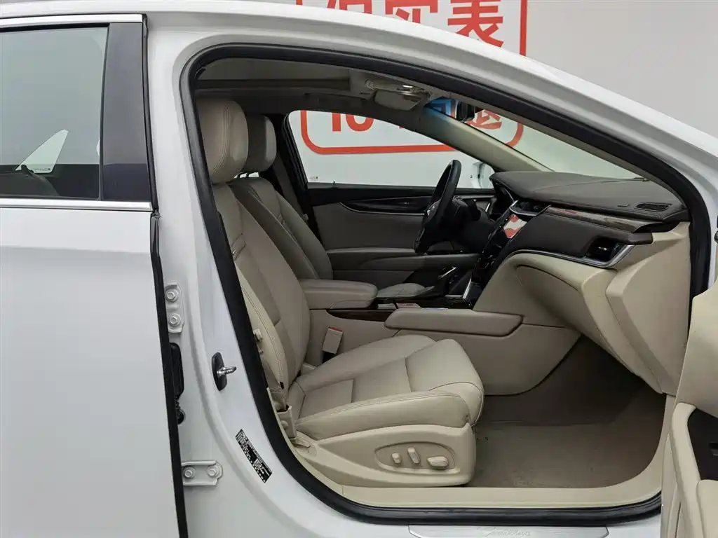 Cadillac XTS 2017 28T Elite фото 23