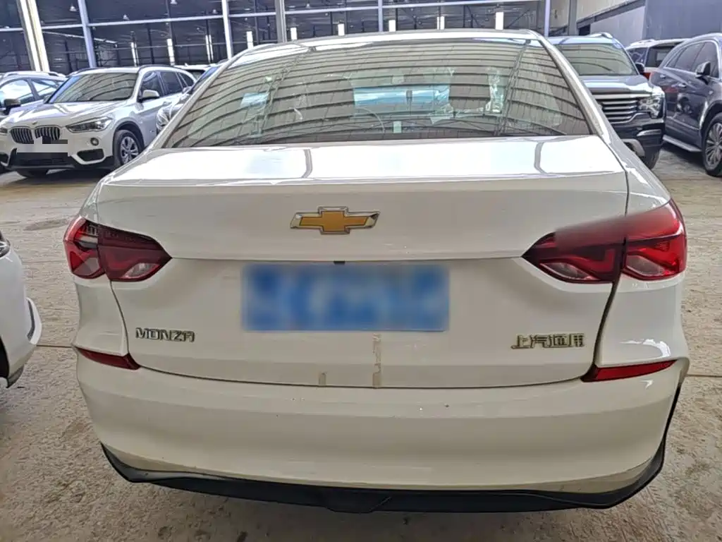 CHEVROLET CRUZE