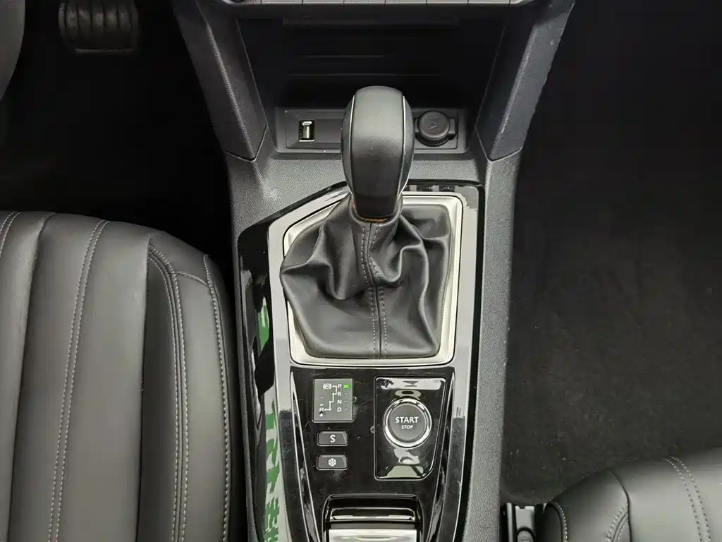 Peugeot 408 2022 1.6T Progressive Edition фото 13