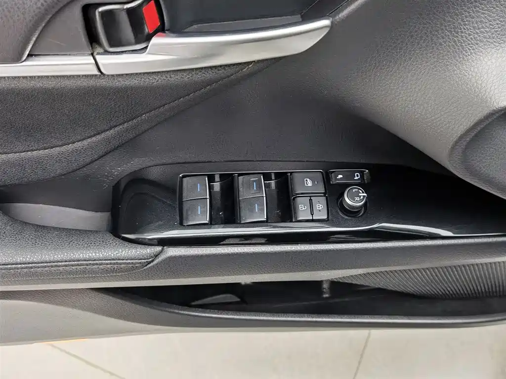 Toyota Camry 2022 2.0GVP Leading Edition фото 9