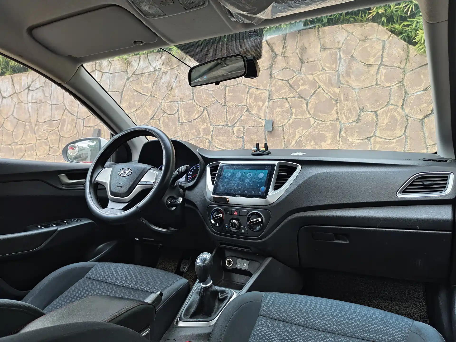 Photo 17 - Hyundai Verna
