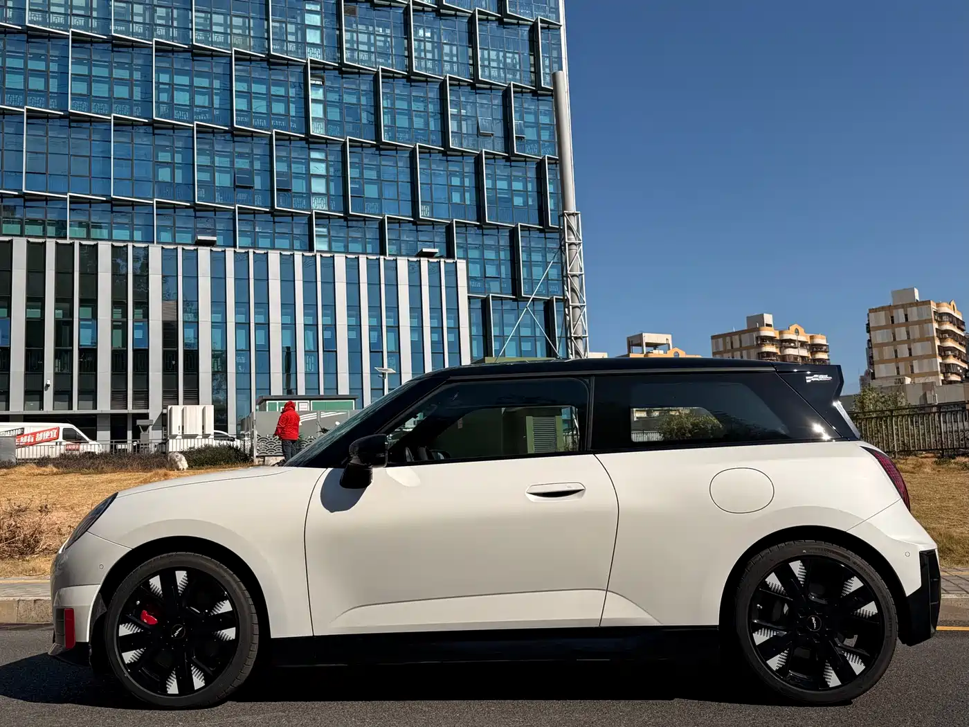 MINI ELECTRIC  JCW