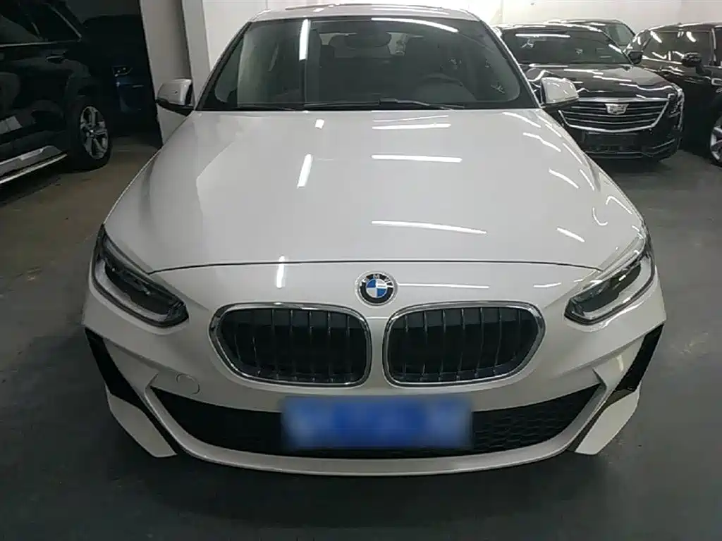 BMW 1 Series 2019 118i M Sport Package фото 3