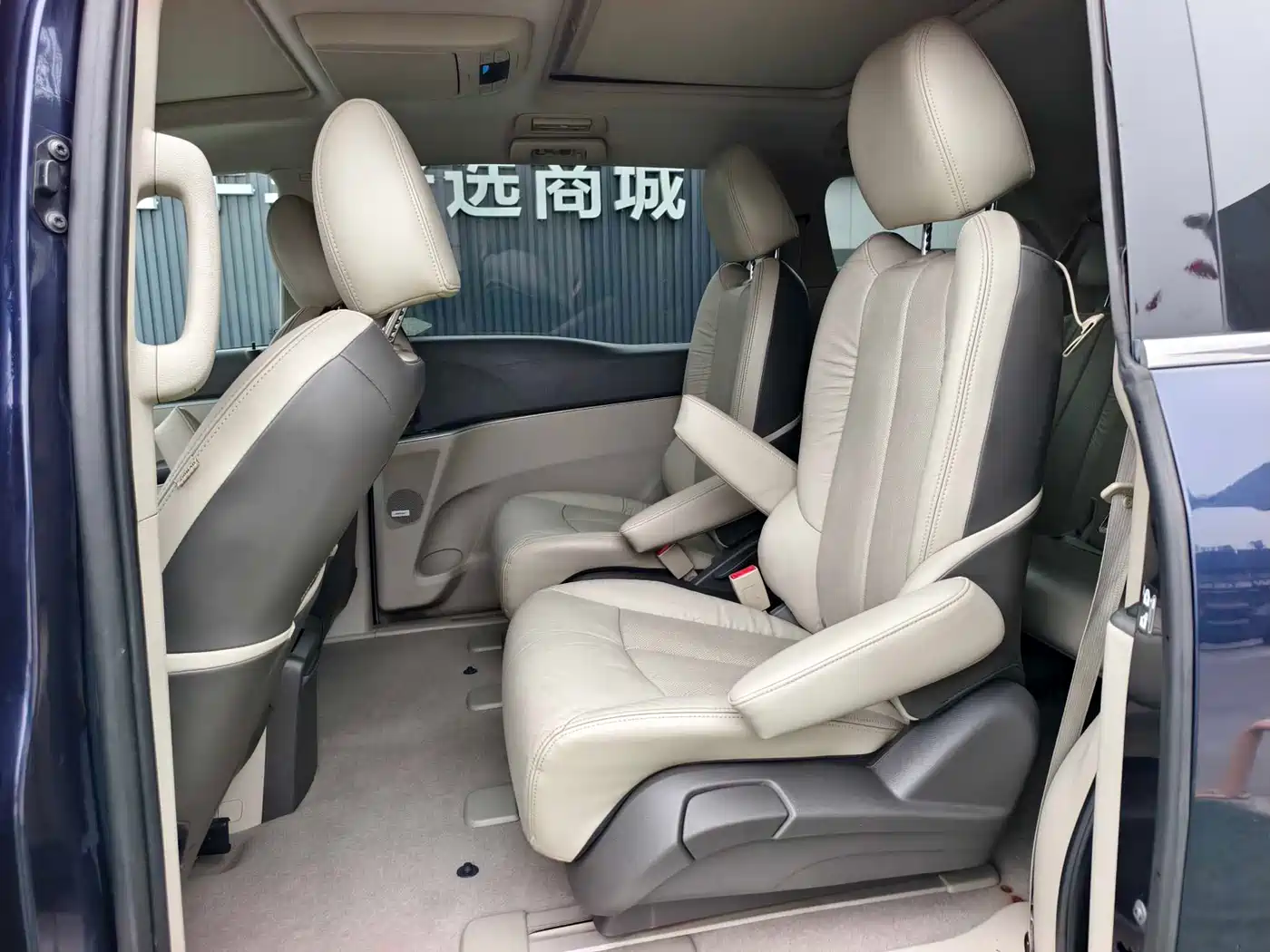Buick GL8 2011 3.0L XT Luxury Business Flagship фото 13