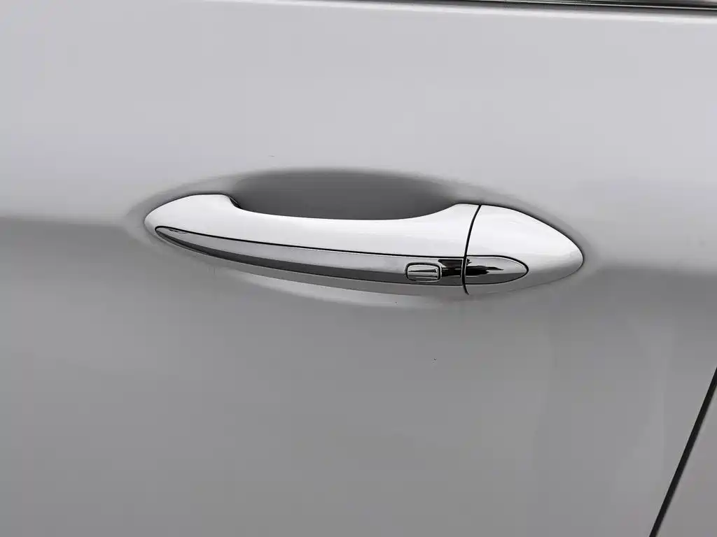 Photo 18 - Buick Envision Plus
