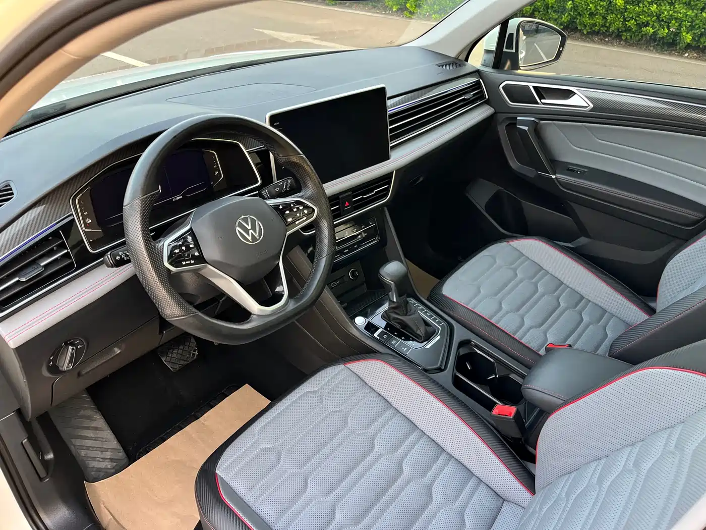 VOLKSWAGEN TIGUAN L NEW ENERGY