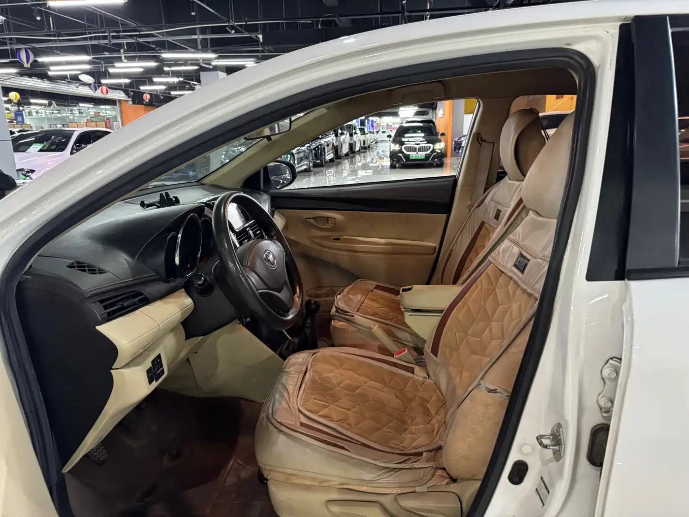 Toyota Vios 2014 1.3L Automatic Stylish Edition фото 4
