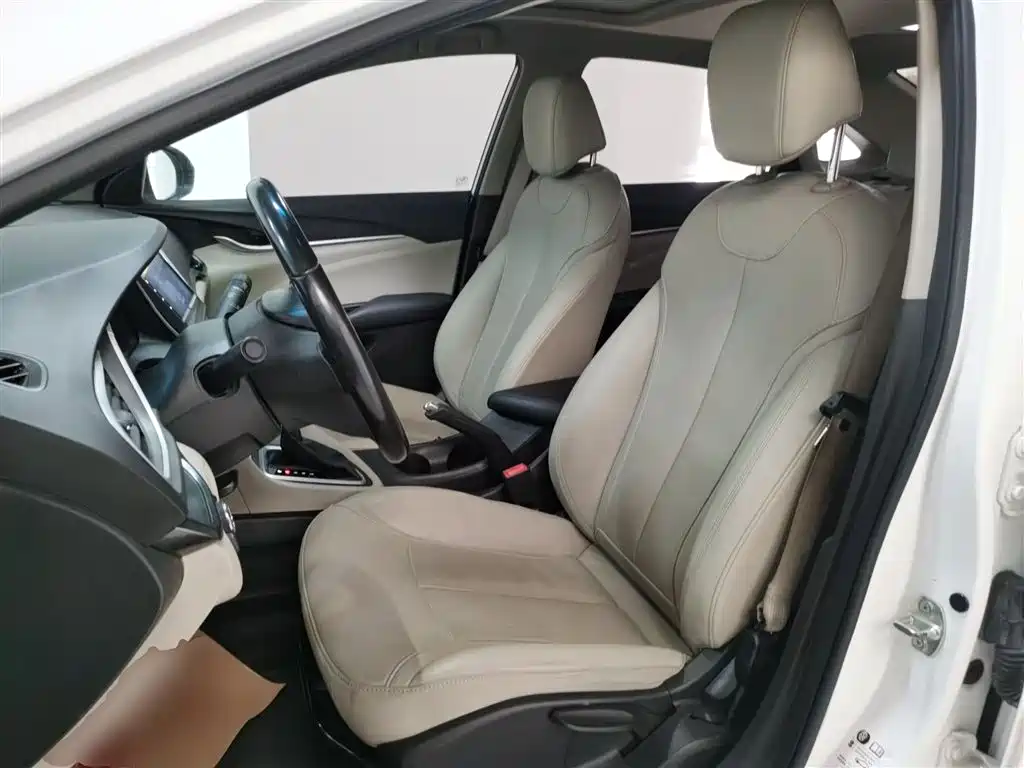 Buick Excelle 2018 15T Dual Clutch Elite (China V) фото 11