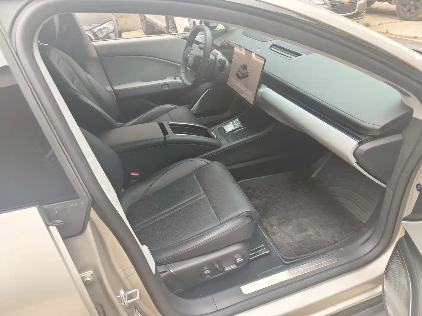 ZEEKR EXTREME KRYPTON 007