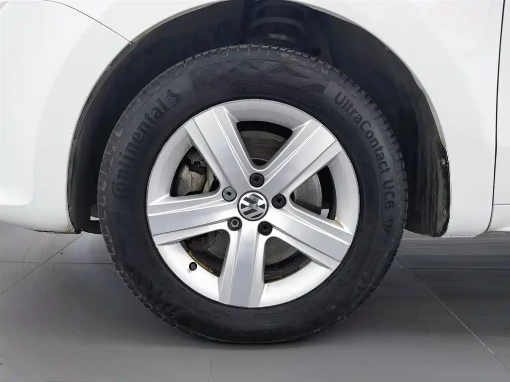 Volkswagen Sharan 2013 1.8TSI Comfort фото 17