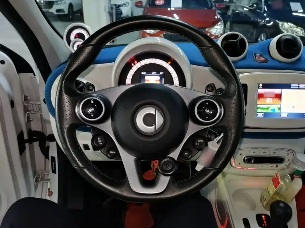 smart forfour 2017 2016 0.9T 66kW Ultimate Edition
