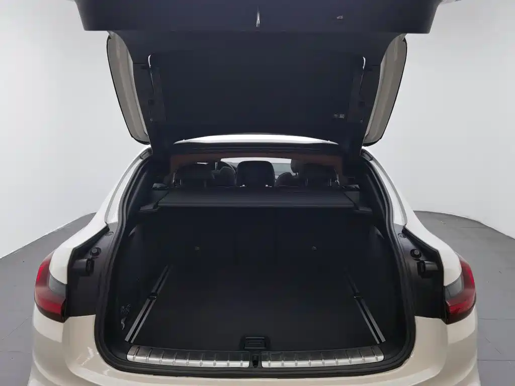 Photo 16 - BMW X4