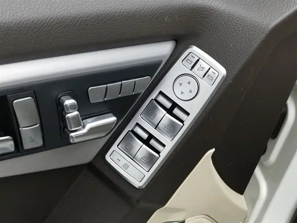 Mercedes-Benz GLK-Class 2015 GLK 300 4MATIC Fashion Ultimate Edition фото 9