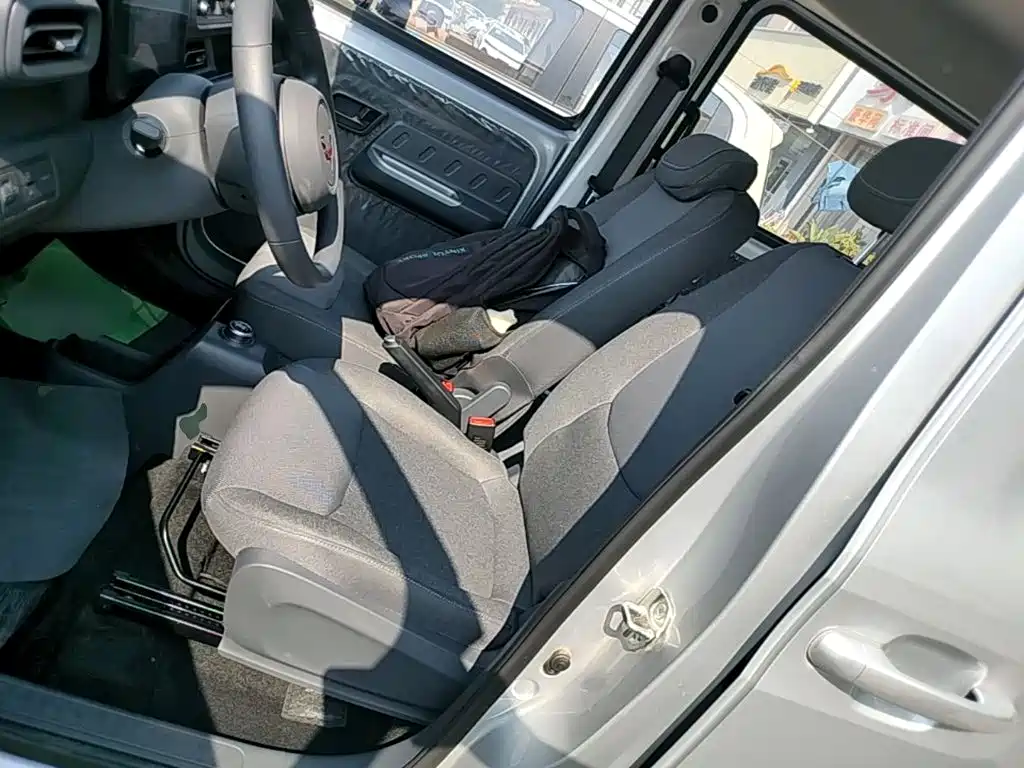 Wuling Motors Wuling Zhiguang NEV 2026 2025 Model Comfort