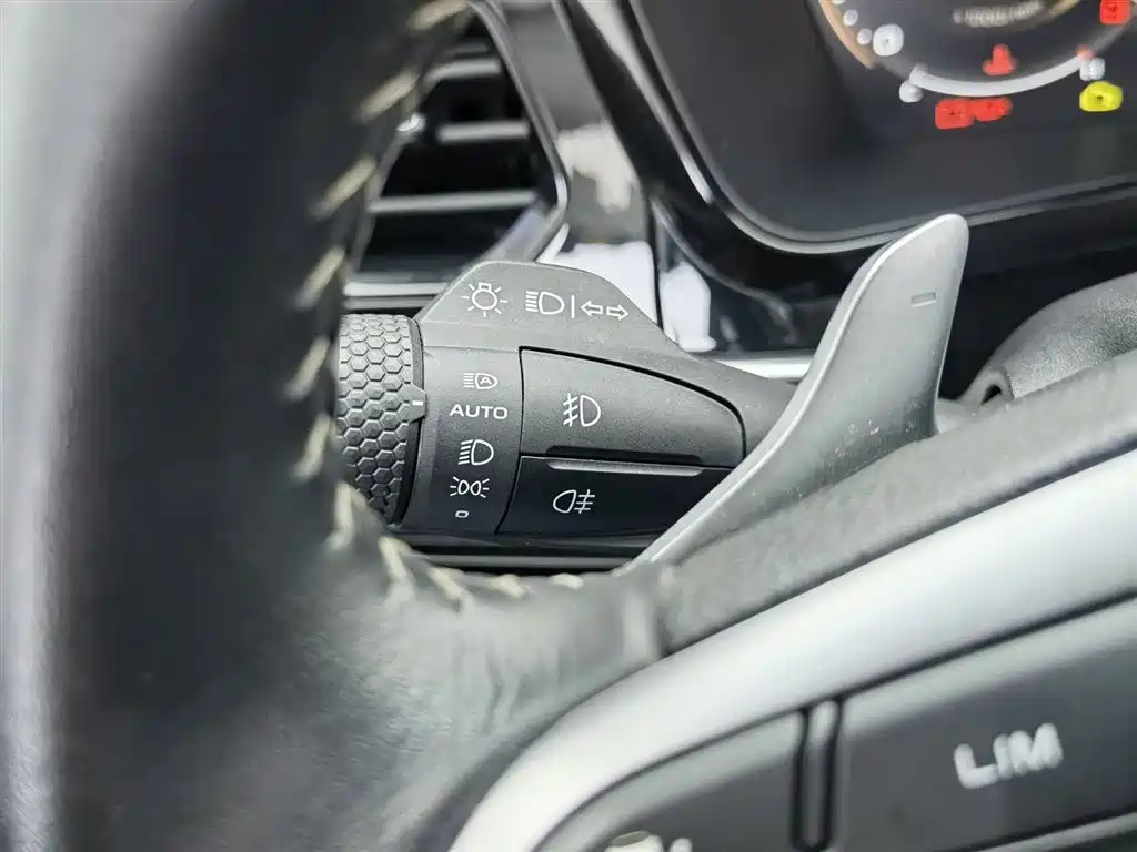 Geely Xingyue 2019 300T Star Shiner фото 21