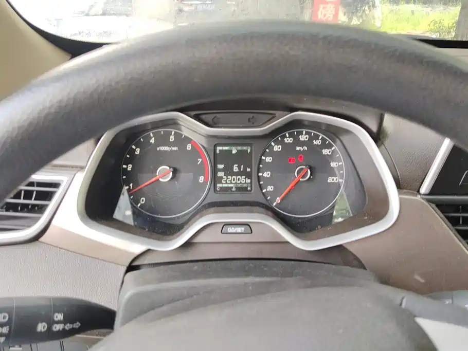 Baojun 310W 2017 2017 1.5L Manual Comfort China V