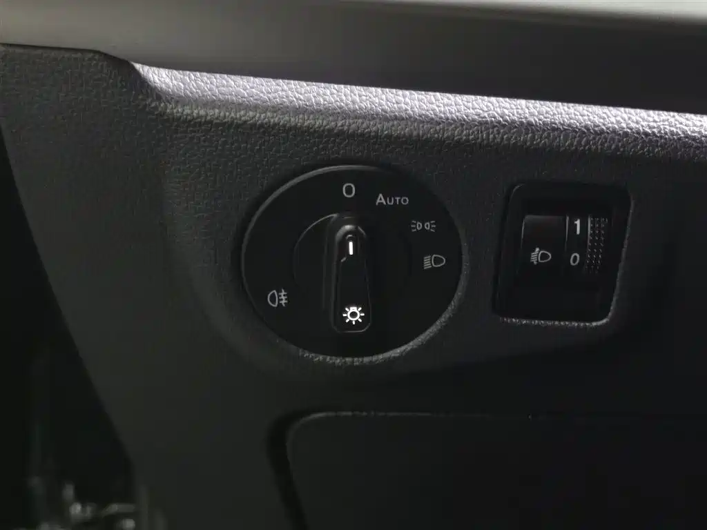 Volkswagen Lavida 2024 Model 1.5L Automatic 5 Million Edition фото 21