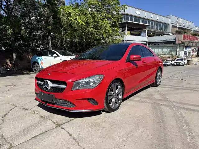 MERCEDES-BENZ CLA