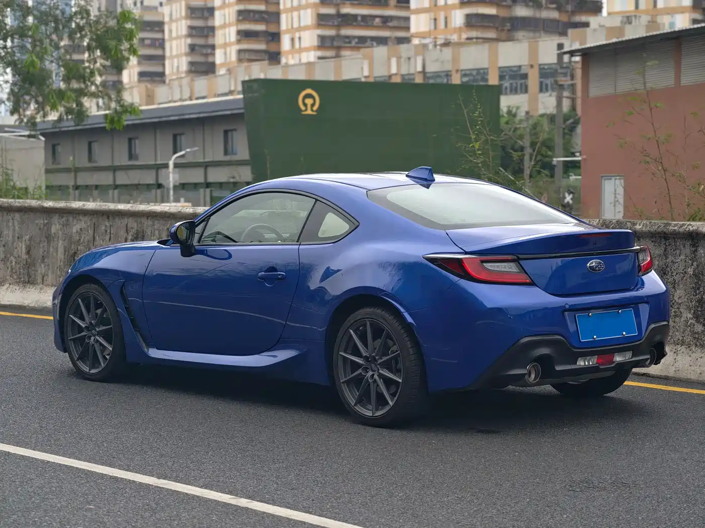 Subaru BRZ 2022 2.4L Manual фото 4