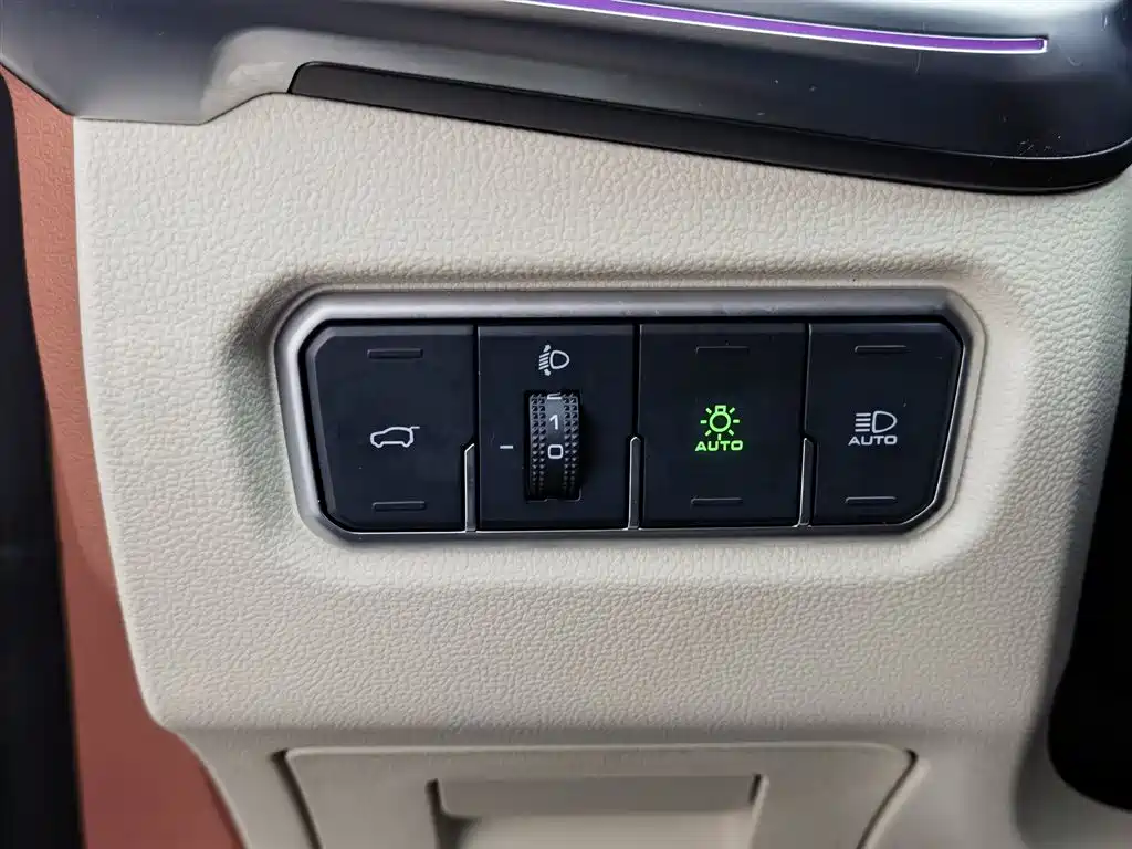 Haval Shenshou 2022 2.0T Smart Premium AWD Edition фото 21