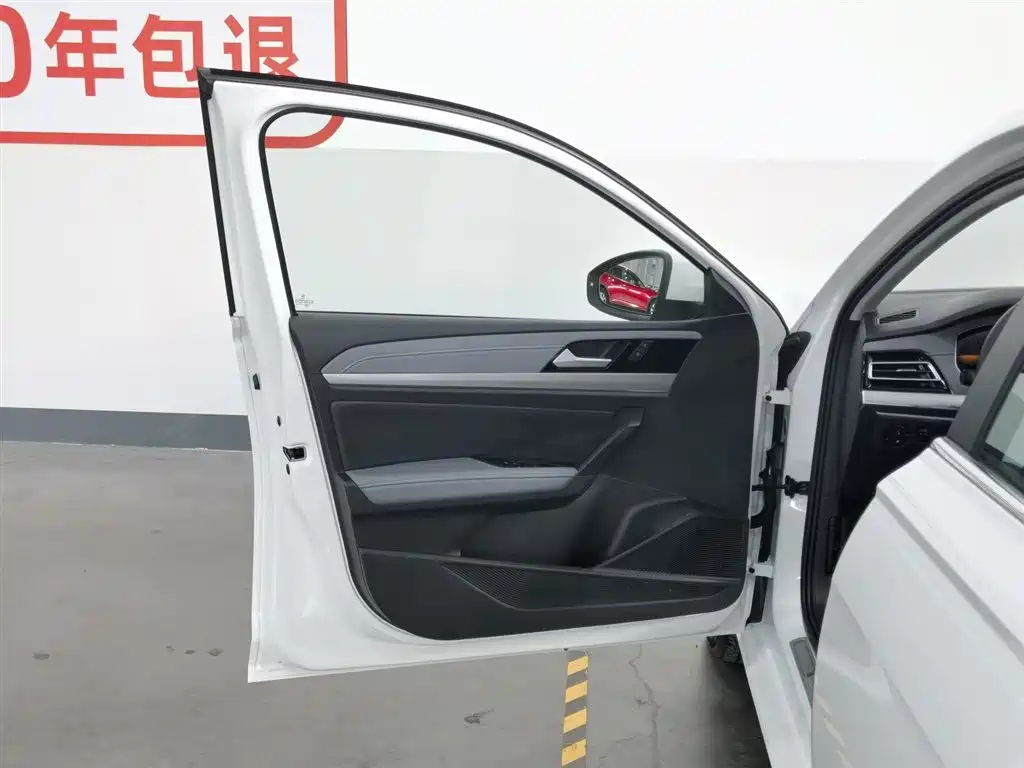 Volkswagen Lavida 2023 300TSI DSG Comfort Edition фото 8