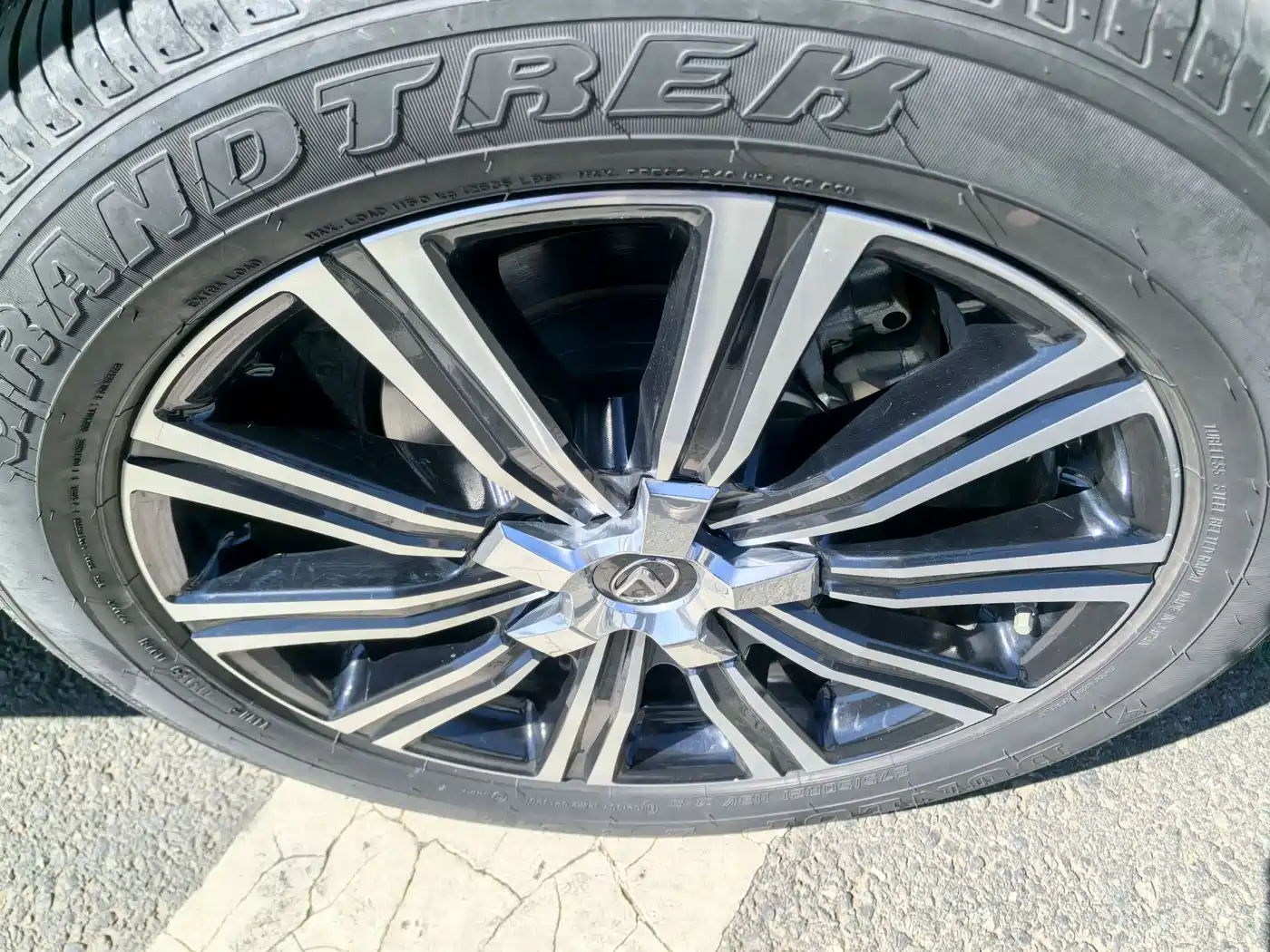 Lexus LX 2019 570 Prestige Luxury Edition фото 18