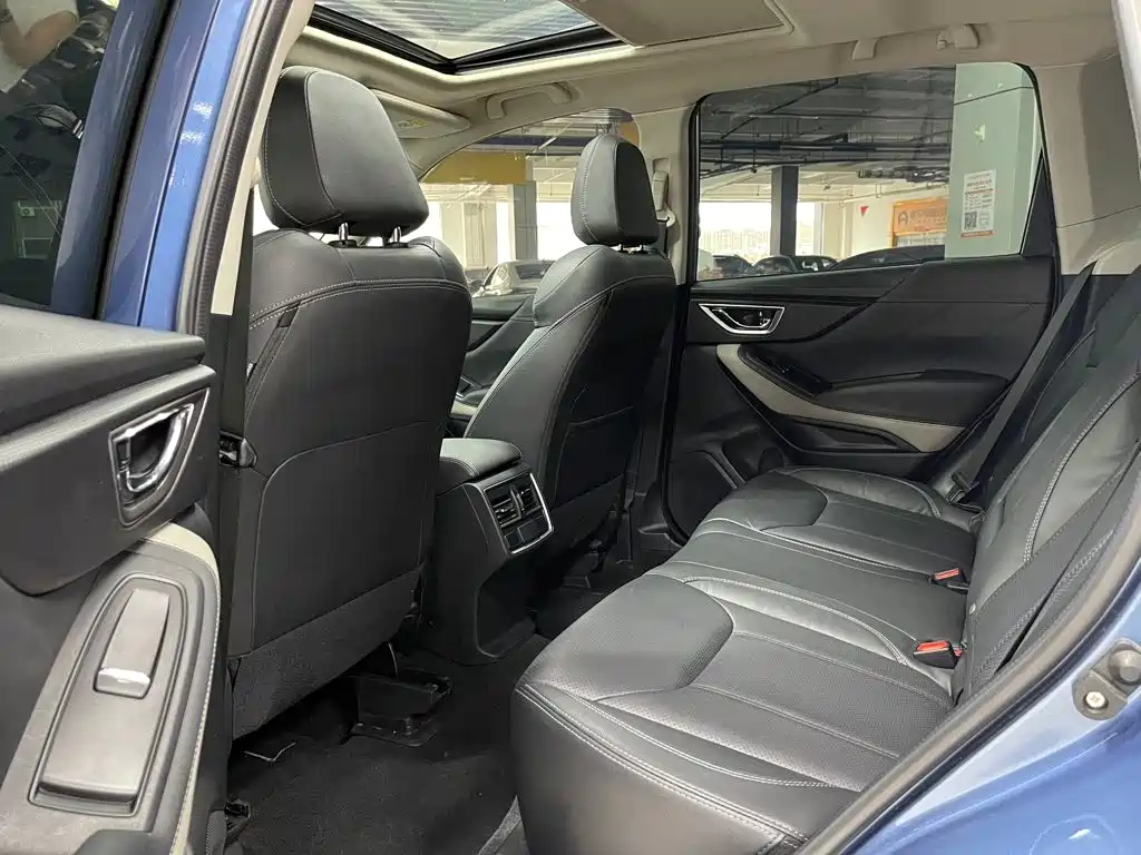Subaru Forester 2023 2022 2.0i AWD Luxury Edition with EyeSight
