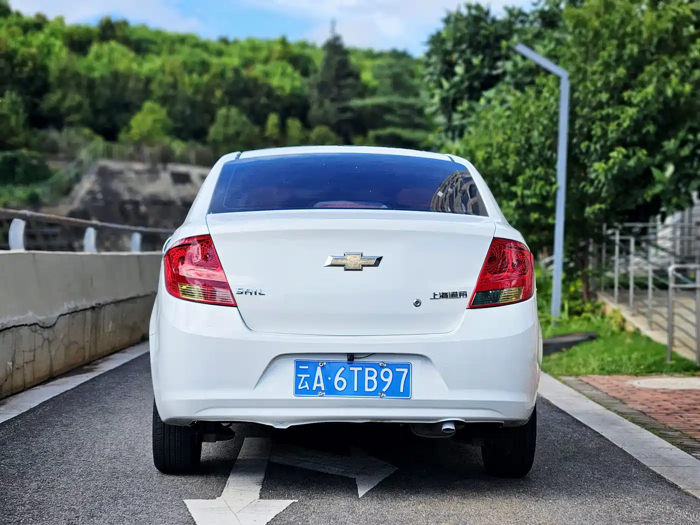 Chevrolet Sail 2013 2013 Sedan 1.4L AMT Premium Edition