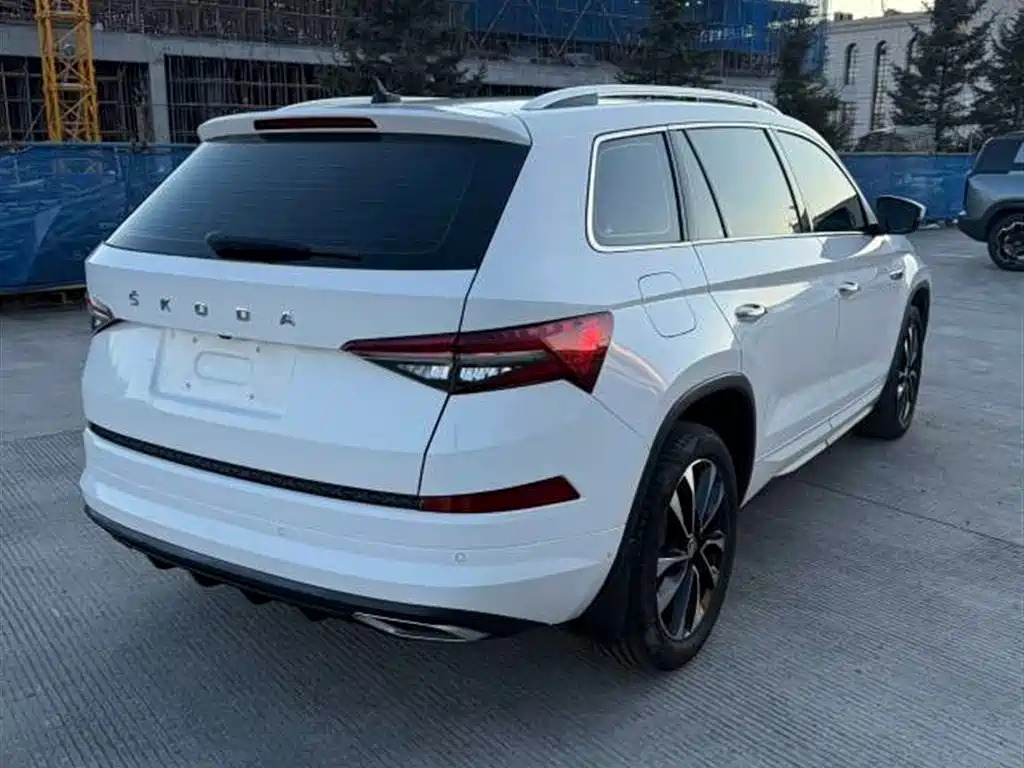 Škoda Kodiaq 2022 Facelift TSI330 5-seat FWD Luxury Edition фото 7
