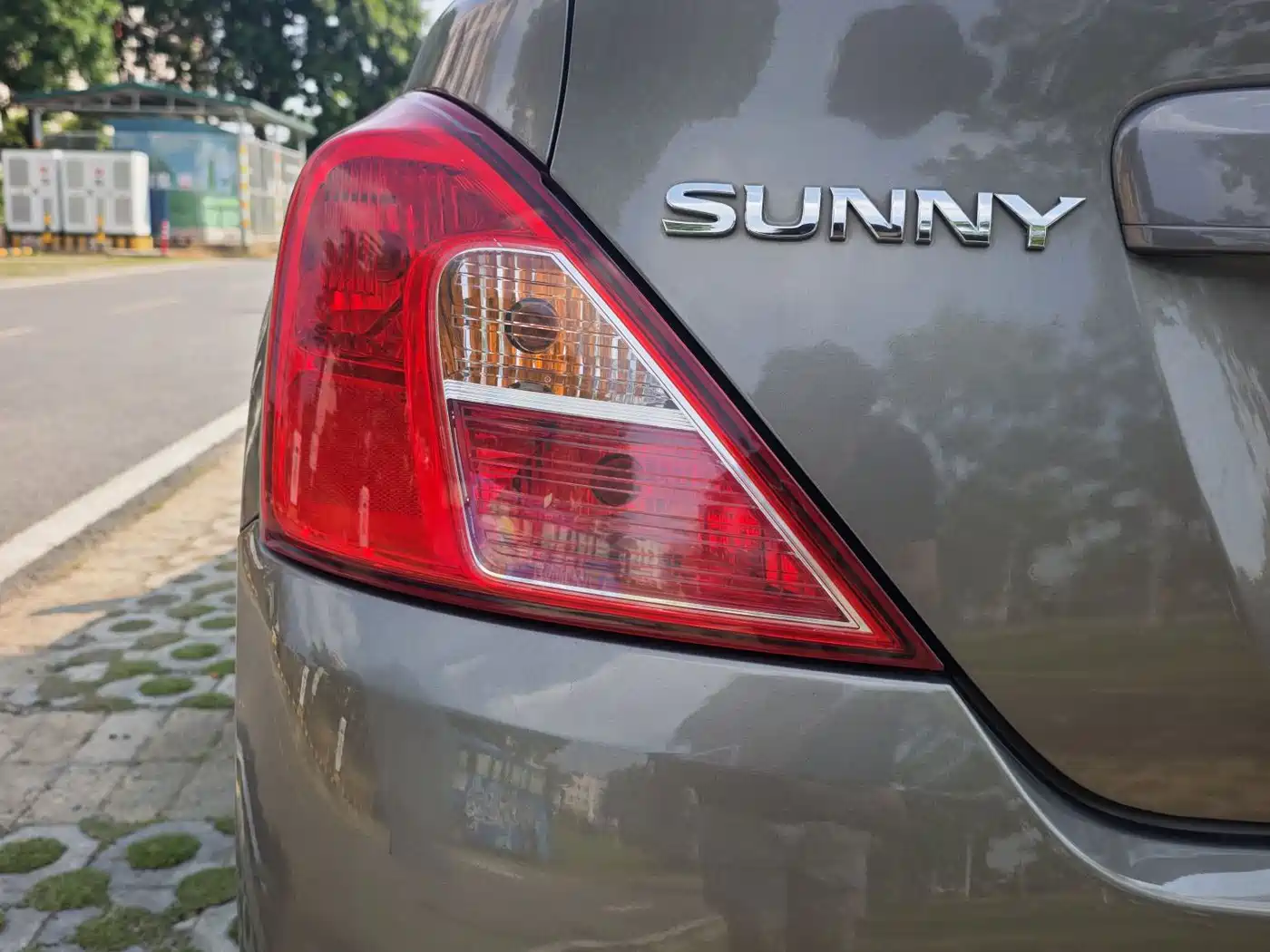 Photo 14 - Nissan Sunny