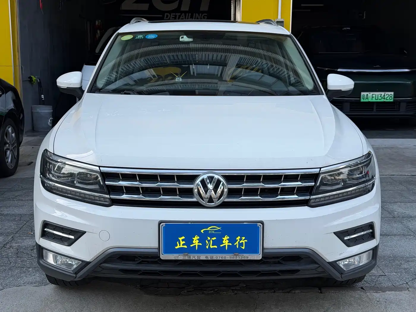 Volkswagen Tiguan L 2017 380TSI Automatic 4WD Luxury Edition фото 2