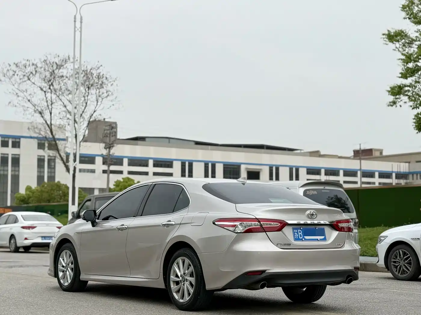 Toyota Camry 2021 2.0G Luxury Edition фото 7