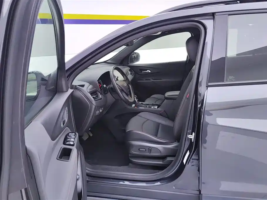 Chevrolet Equinox 2021 550T RS Smart Tuojie Edition фото 9