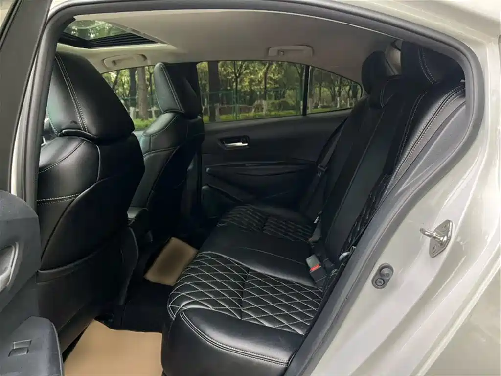 Toyota Corolla 2021 1.2T S-CVT Elite PLUS Edition фото 15