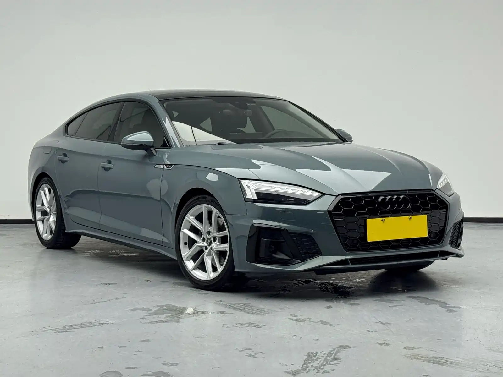 Фото 2 - Audi A5 (Import)