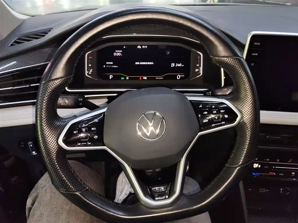 Volkswagen Tiguan L 2022 330TSI Auto 2WD R-Line Premium Edition фото 11