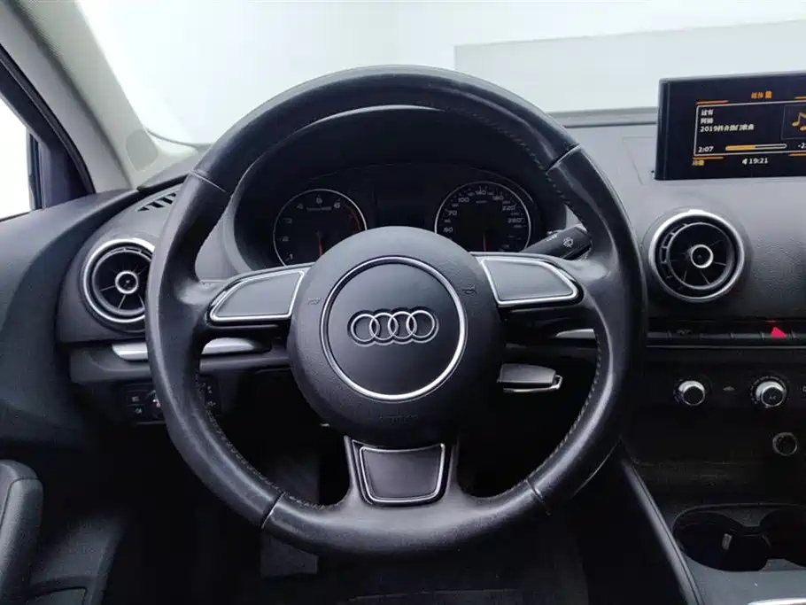 Audi A3 2016 Limousine 35 TFSI Progressive фото 15