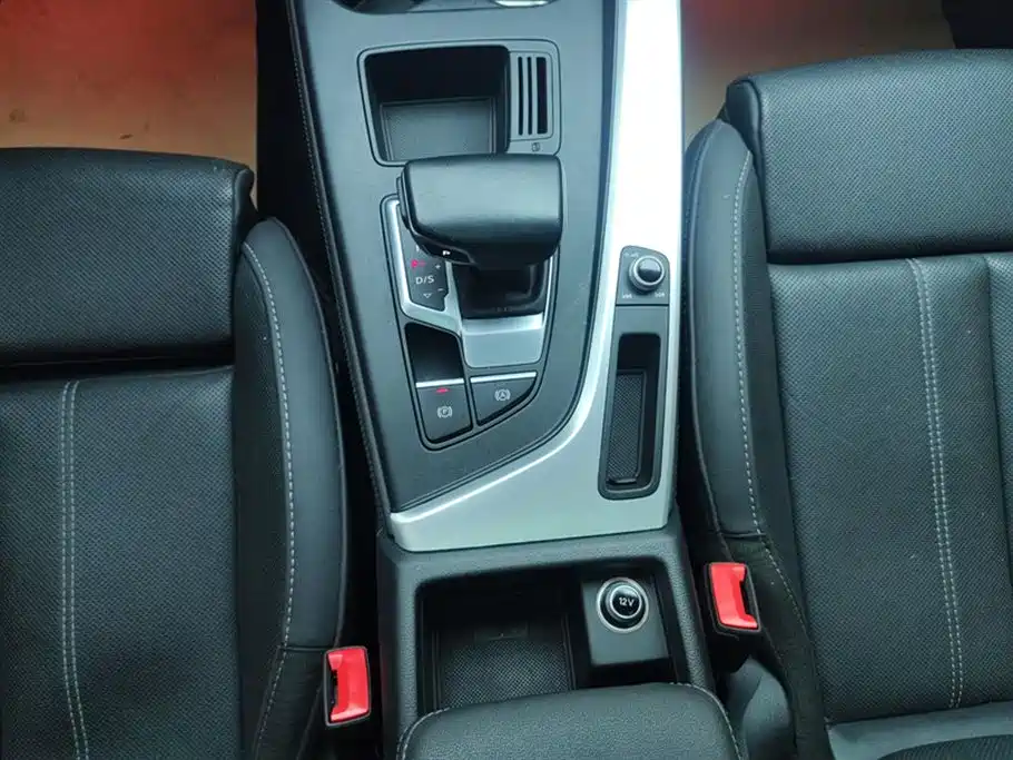 Audi A4L 2022 40 TFSI Luxury Dynamic фото 16