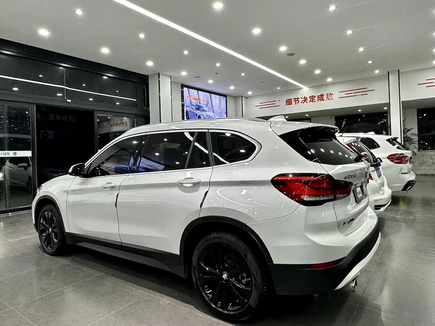 BMW X1 2020 sDrive20Li Fashion Model фото 18