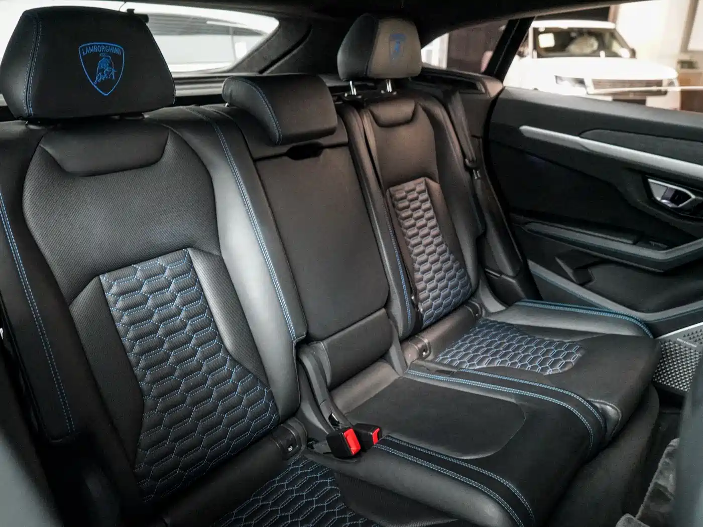 Lamborghini Urus 2018 4.0T V8 фото 11